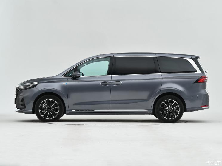 上汽集团 荣威iMAX8 2022款 400TGI 尊荣版 上汽集团 荣威iMAX8 2022款 400TGI 尊荣版