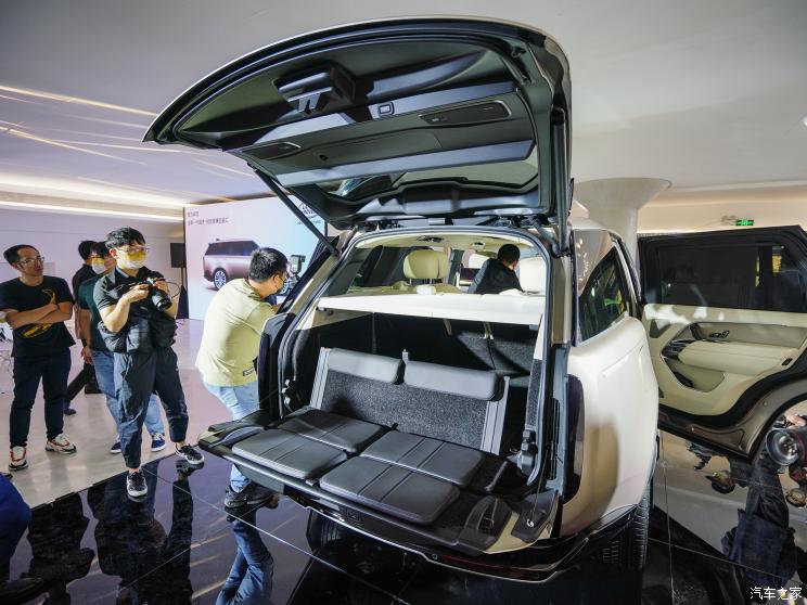 路虎(进口) 揽胜 2022款 4.4 V8 530PS 首发版 路虎(进口) 揽胜 2022款 4.4 V8 530PS 首发版