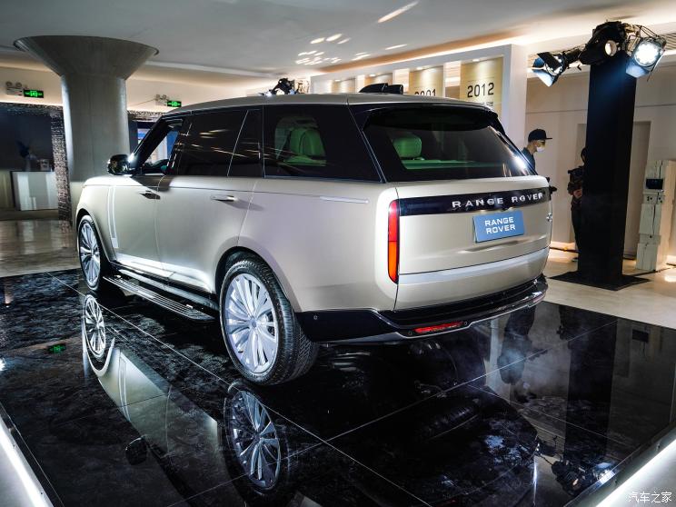 路虎(进口) 揽胜 2022款 4.4 V8 530PS 首发版 路虎(进口) 揽胜 2022款 4.4 V8 530PS 首发版