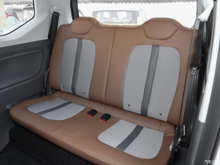 上汽通用五菱 宏光MINIEV 2022款 GAMEBOY 300km 玩咖款 上汽通用五菱 宏光MINIEV 2022款 GAMEBOY 300km 玩咖款