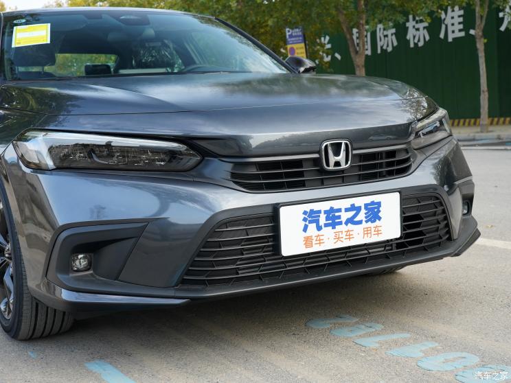 东风本田 思域 2022款 240TURBO CVT燃动版 东风本田 思域 2022款 240TURBO CVT燃动版