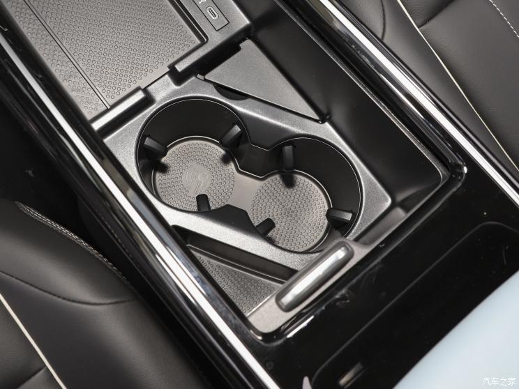 上汽大众 ID.4 X 2022款 纯净长续航版 上汽大众 ID.4 X 2022款 纯净长续航版