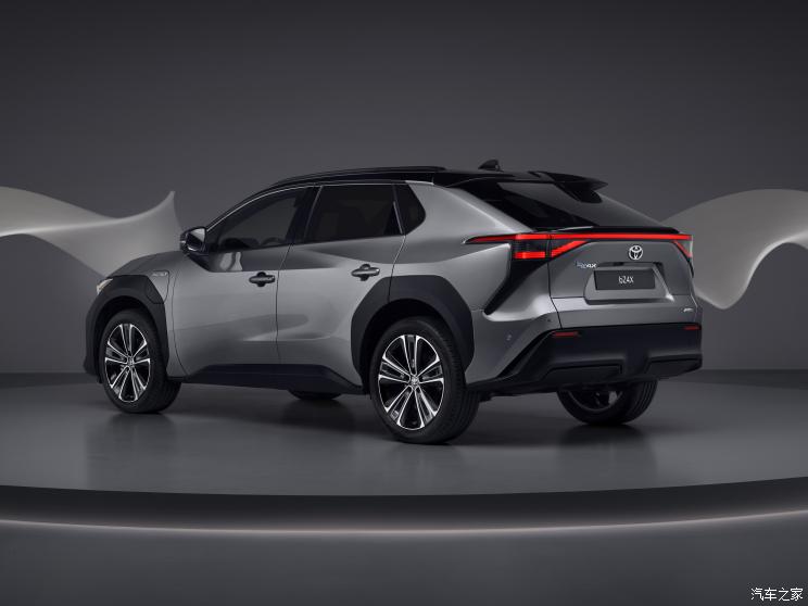丰田(进口) 丰田bZ4X(海外) 2022款 AWD 欧洲版 丰田(进口) 丰田bZ4X(海外) 2022款 AWD 欧洲版