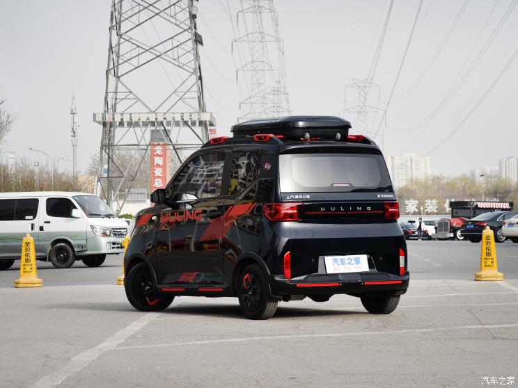 上汽通用五菱 宏光MINIEV 2022款 GAMEBOY 300km 玩咖款 上汽通用五菱 宏光MINIEV 2022款 GAMEBOY 300km 玩咖款