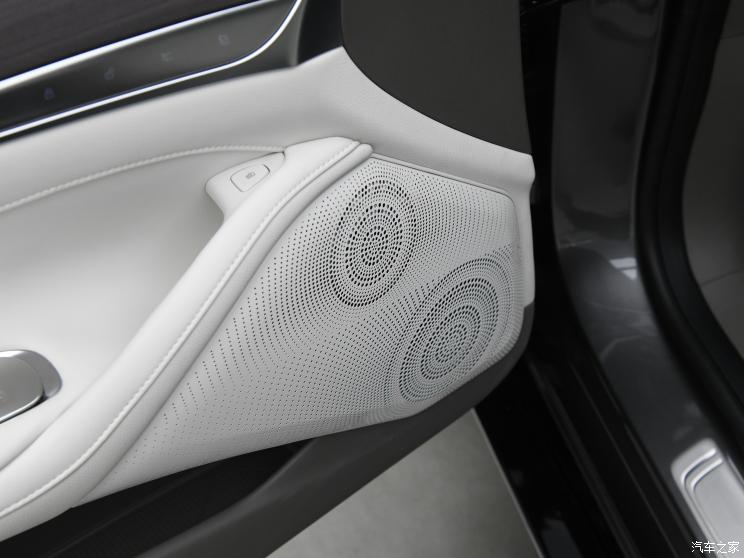 智己汽车 智己L7 2022款 天使轮版 智己汽车 智己L7 2022款 天使轮版