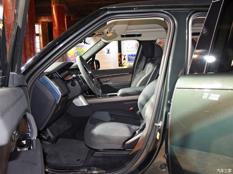 路虎(进口) 揽胜 2022款 3.0 L6 400PS 典范加长版 路虎(进口) 揽胜 2022款 3.0 L6 400PS 典范加长版