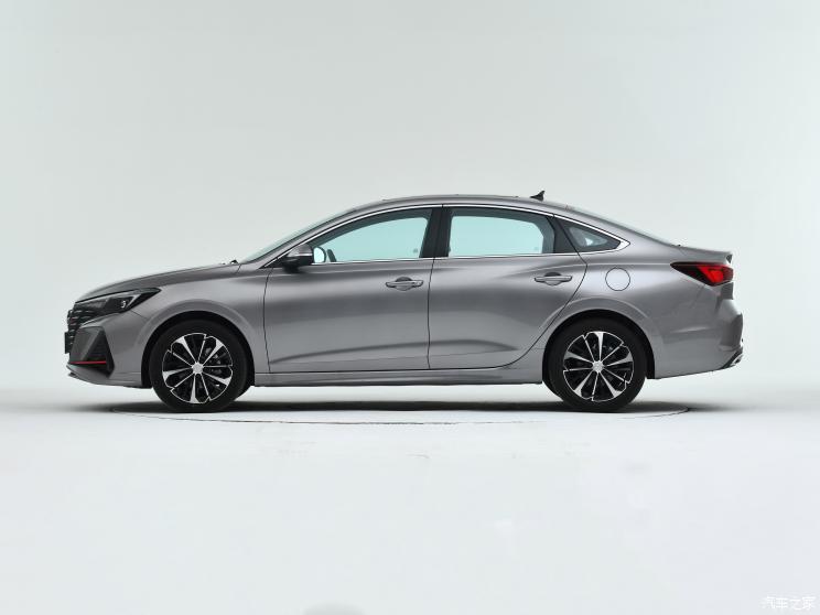 长安汽车 逸动 2022款 PLUS 蓝鲸NE 1.4T GDI DCT旗舰版 长安汽车 逸动 2022款 PLUS 蓝鲸NE 1.4T GDI DCT旗舰版