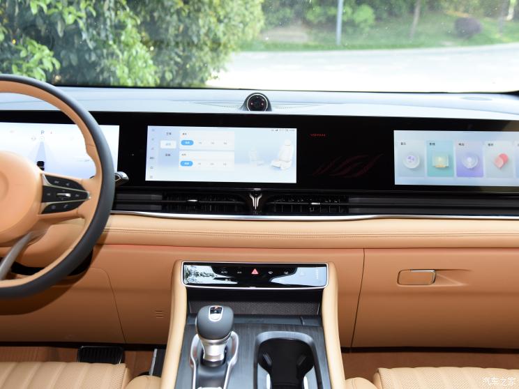 岚图汽车 梦想家 2022款 超级增程 高配版 岚图汽车 梦想家 2022款 超级增程 高配版