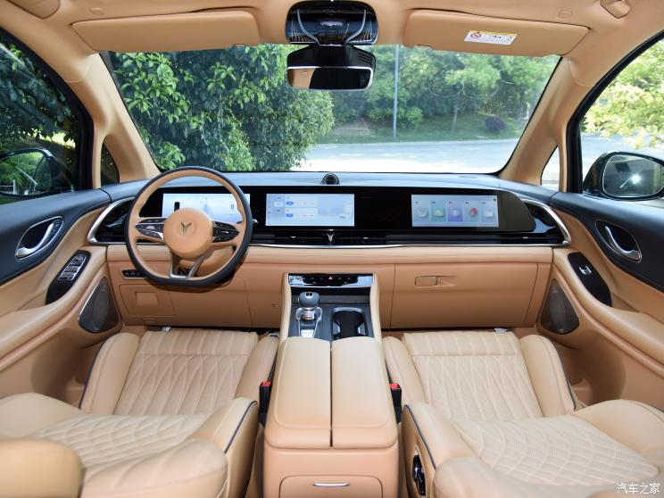 岚图汽车 梦想家 2022款 超级增程 高配版 岚图汽车 梦想家 2022款 超级增程 高配版