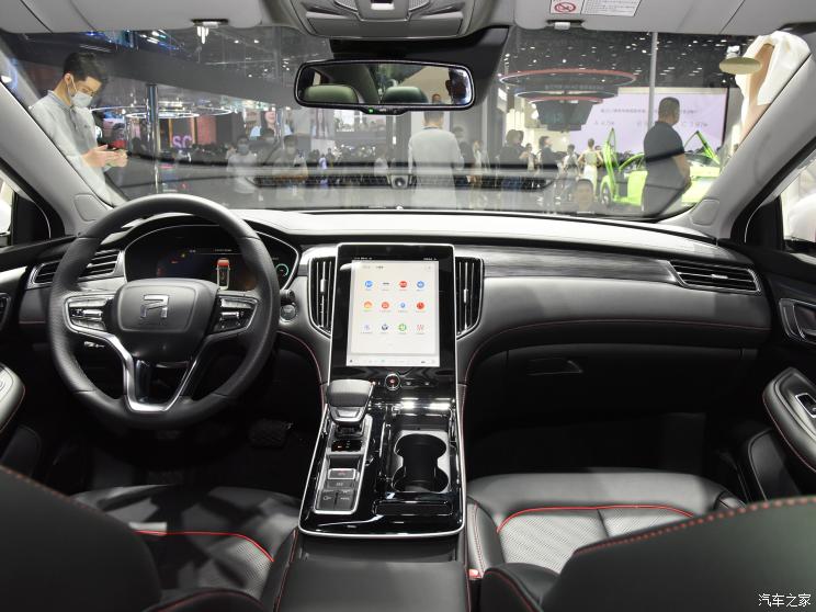 上汽集团 飞凡ER6 2021款 新动版 620km 智尊版 上汽集团 飞凡ER6 2021款 新动版 620km 智尊版