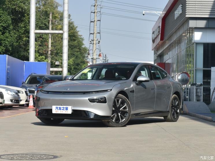 小鹏汽车 小鹏P7 2021款 480E 小鹏汽车 小鹏P7 2021款 480E