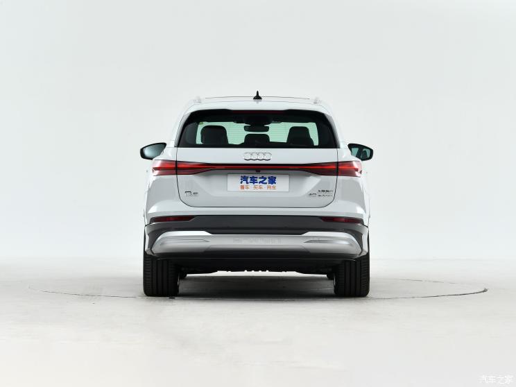上汽奥迪 奥迪Q5 e-tron 2022款 40 e-tron 星耀型 锦衣套装 上汽奥迪 奥迪Q5 e-tron 2022款 40 e-tron 星耀型 锦衣套装