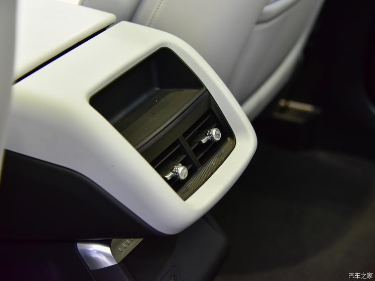 上汽通用凯迪拉克 LYRIQ锐歌 2022款 后驱长续航豪华版 上汽通用凯迪拉克 LYRIQ锐歌 2022款 后驱长续航豪华版