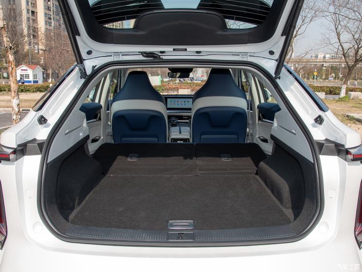 上汽集团 鲸 2022款 2.0T 蓝鲸版 上汽集团 鲸 2022款 2.0T 蓝鲸版