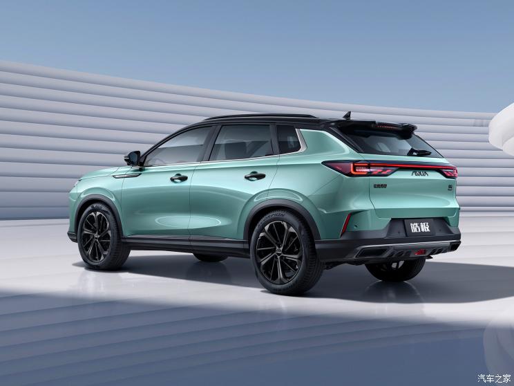 东风乘用车 皓极 2022款 1.5T MHD 500T 马赫双擎版 东风乘用车 皓极 2022款 1.5T MHD 500T 马赫双擎版