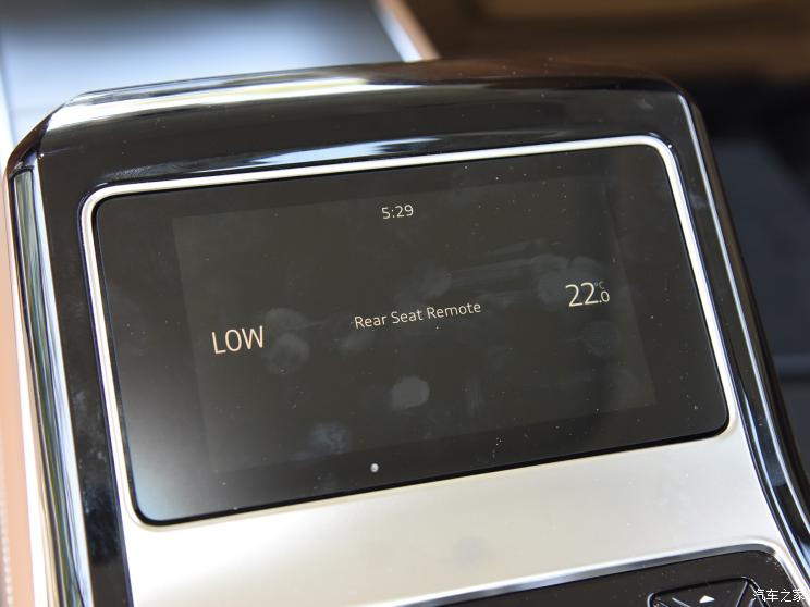 奥迪(进口) 奥迪A8 2022款 A8L Horch创始人版 双色典藏型 奥迪(进口) 奥迪A8 2022款 A8L Horch创始人版 双色典藏型