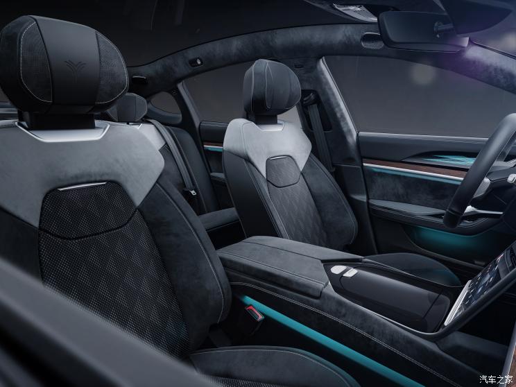 合众汽车 哪吒S 2022款 纯电 耀世版 合众汽车 哪吒S 2022款 纯电 耀世版