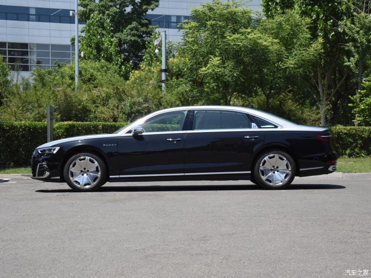 奥迪(进口) 奥迪A8 2022款 A8L Horch创始人版 双色典藏型 奥迪(进口) 奥迪A8 2022款 A8L Horch创始人版 双色典藏型