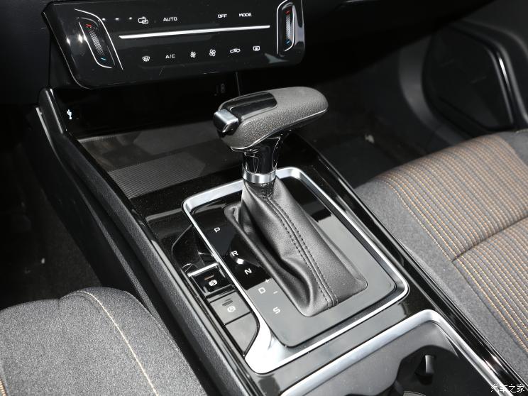 一汽奔腾 奔腾B70 2022款 1.5T 自动乐享型 一汽奔腾 奔腾B70 2022款 1.5T 自动乐享型