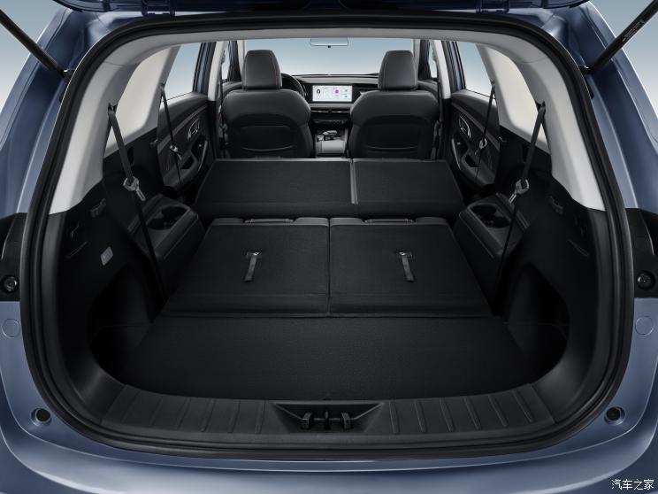 长安汽车 长安欧尚X7 PLUS 2022款 1.5T 蓝鲸版自动智尊型 7座 长安汽车 长安欧尚X7 PLUS 2022款 1.5T 蓝鲸版自动智尊型 7座