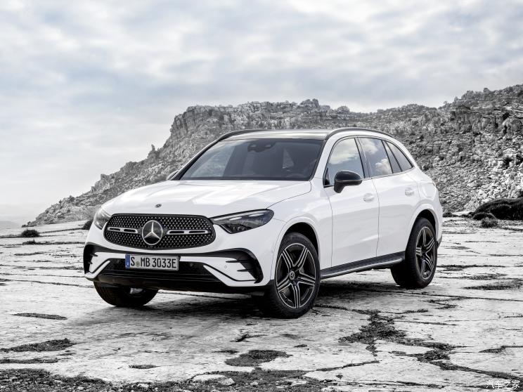 奔驰(进口) 奔驰GLC新能源(进口) 2023款 基本型 奔驰(进口) 奔驰GLC新能源(进口) 2023款 基本型