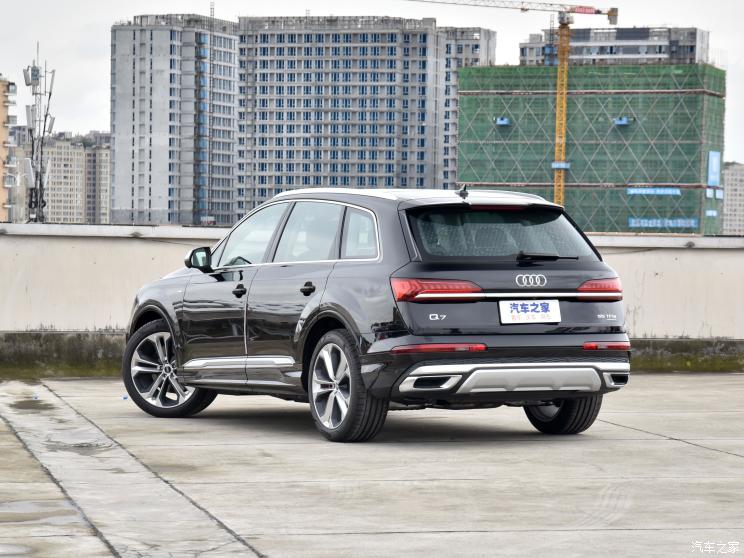 奥迪(进口) 奥迪Q7 2022款 55 TFSI quattro S line尊贵型 奥迪(进口) 奥迪Q7 2022款 55 TFSI quattro S line尊贵型