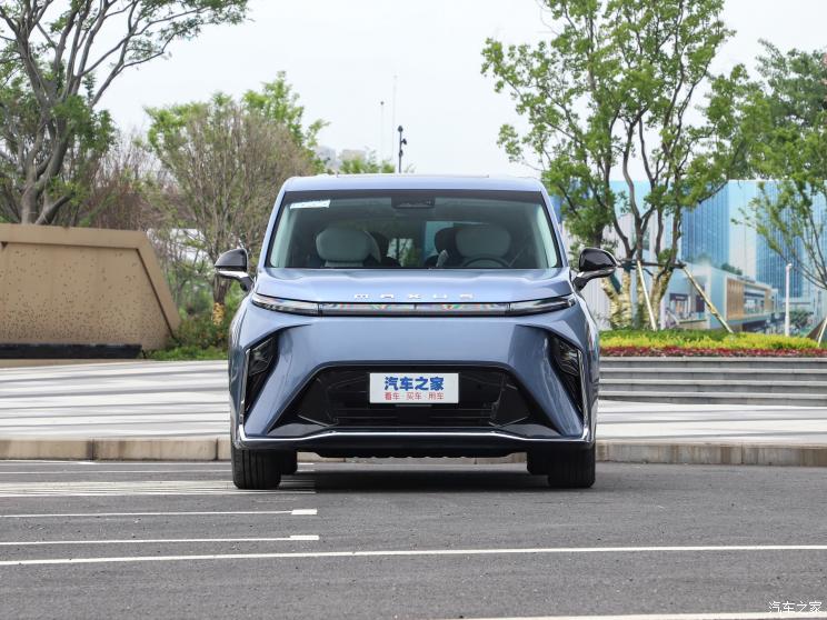 上汽大通 上汽大通MAXUS MIFA 9 2022款 锦绣高山 上汽大通 上汽大通MAXUS MIFA 9 2022款 锦绣高山