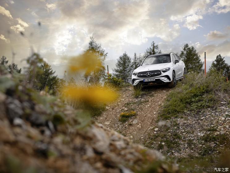 奔驰(进口) 奔驰GLC新能源(进口) 2023款 基本型 奔驰(进口) 奔驰GLC新能源(进口) 2023款 基本型
