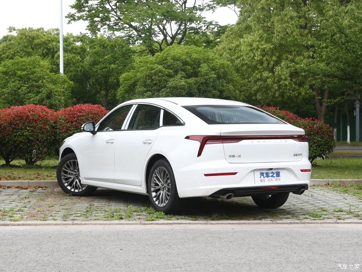 一汽奔腾 奔腾B70 2022款 1.5T 自动乐享型 一汽奔腾 奔腾B70 2022款 1.5T 自动乐享型