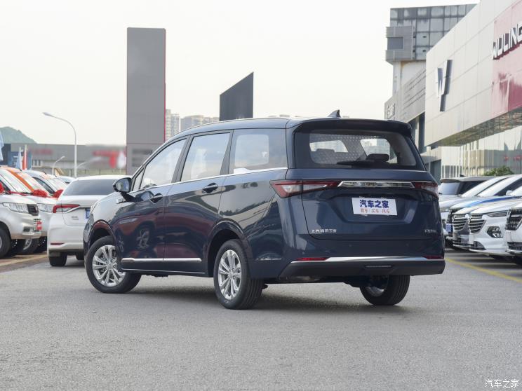 上汽通用五菱 五菱佳辰 2022款 1.5T CVT智享豪华型 上汽通用五菱 五菱佳辰 2022款 1.5T CVT智享豪华型