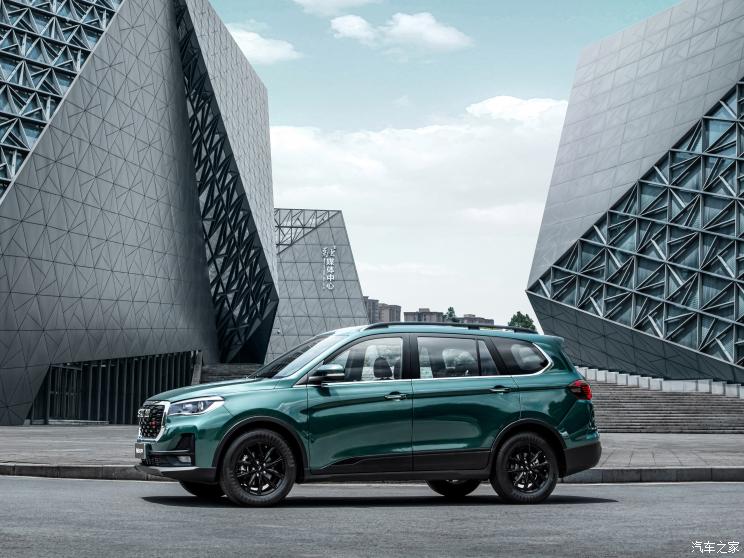 SWM斯威汽车 SWM斯威G05 2022款 PRO 1.5T DCT尊贵型 7座 SWM斯威汽车 SWM斯威G05 2022款 PRO 1.5T DCT尊贵型 7座