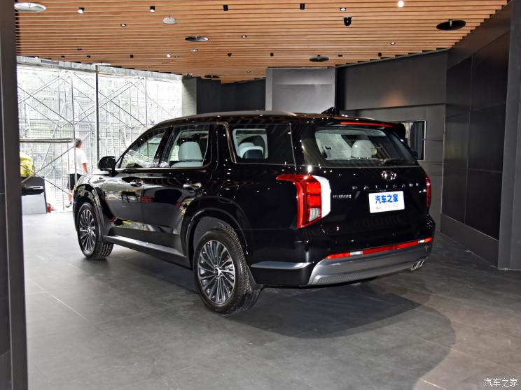 现代(进口) 帕里斯帝 2023款 3.5L 自动四驱Calligraphy 现代(进口) 帕里斯帝 2023款 3.5L 自动四驱Calligraphy