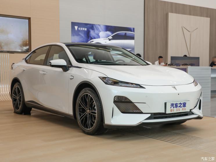 长安深蓝 长安深蓝SL03 2022款 515km 纯电版 长安深蓝 长安深蓝SL03 2022款 515km 纯电版