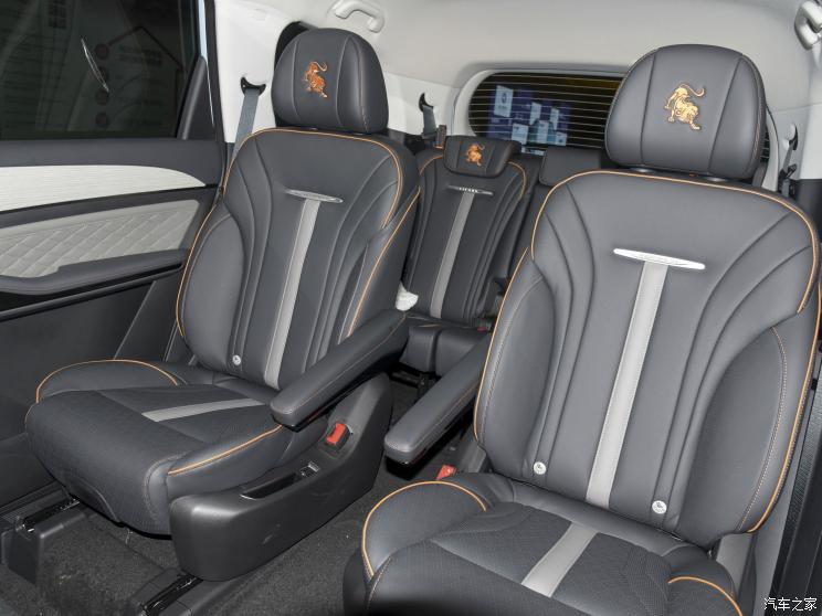 东风风行 风行游艇 2022款 1.5T DCT扬帆版