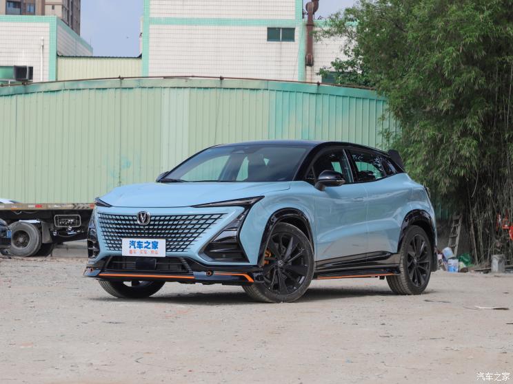 长安汽车 长安UNI-T 2022款 2.0T 运动版 领航型 长安汽车 长安UNI-T 2022款 2.0T 运动版 领航型