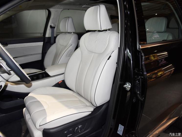 现代(进口) 帕里斯帝 2023款 3.5L 自动四驱Calligraphy 现代(进口) 帕里斯帝 2023款 3.5L 自动四驱Calligraphy