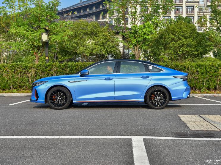 奇瑞汽车 艾瑞泽8 2022款 1.6T 基本型 奇瑞汽车 艾瑞泽8 2022款 1.6T 基本型