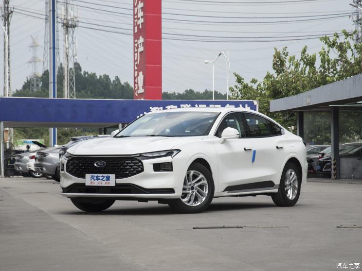 长安福特 蒙迪欧 2022款 改款 EcoBoost 245 时尚型 长安福特 蒙迪欧 2022款 改款 EcoBoost 245 时尚型
