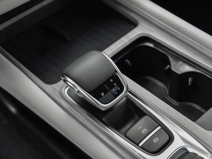 奇瑞汽车 艾瑞泽8 2022款 1.6T 基本型 奇瑞汽车 艾瑞泽8 2022款 1.6T 基本型