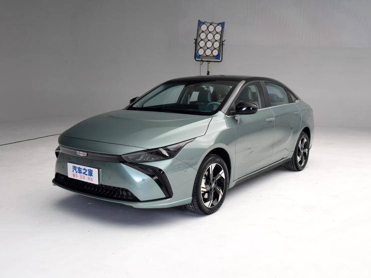 几何汽车 几何G6 2022款 基本型 几何汽车 几何G6 2022款 基本型