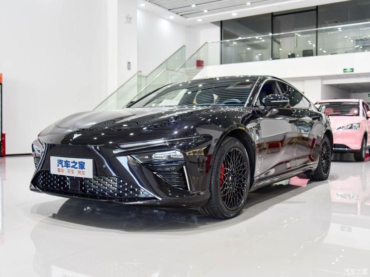 合众汽车 哪吒S 2022款 增程版 1160km 后驱大版 合众汽车 哪吒S 2022款 增程版 1160km 后驱大版