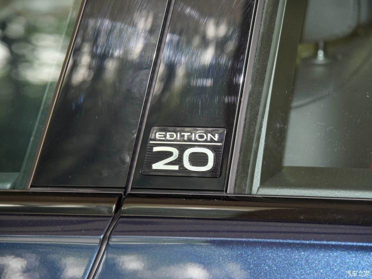 大众(进口) 途锐 2022款 3.0TSI R-Line Edition 20 大众(进口) 途锐 2022款 3.0TSI R-Line Edition 20