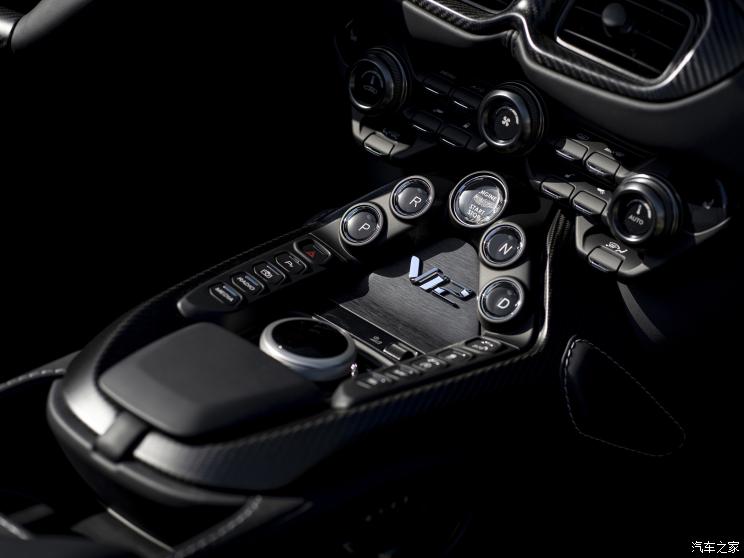 阿斯顿・马丁 V12 Vantage 2022款 Roadster 阿斯顿・马丁 V12 Vantage 2022款 Roadster