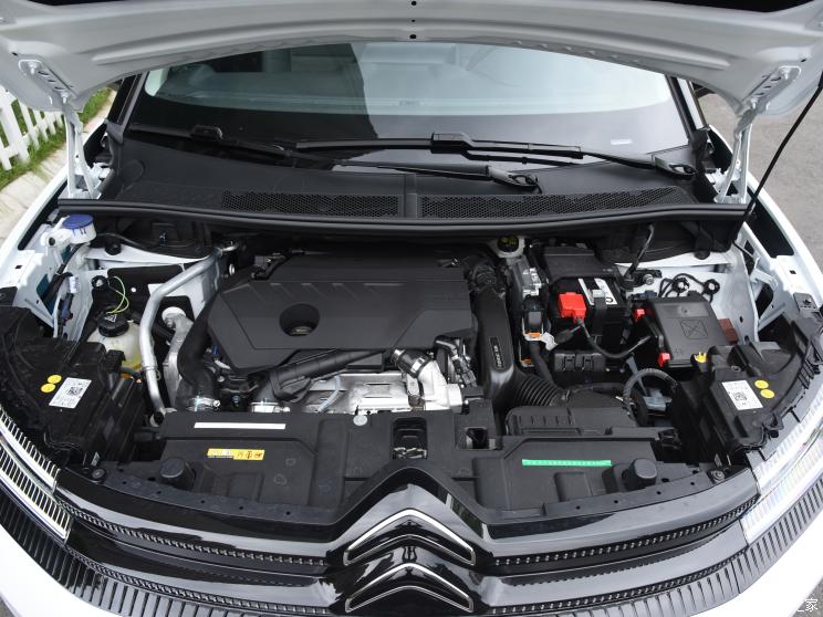 东风雪铁龙 天逸 C5 AIRCROSS 2022款 BEYOND 360THP 不再犹豫版 东风雪铁龙 天逸 C5 AIRCROSS 2022款 BEYOND 360THP 不再犹豫版