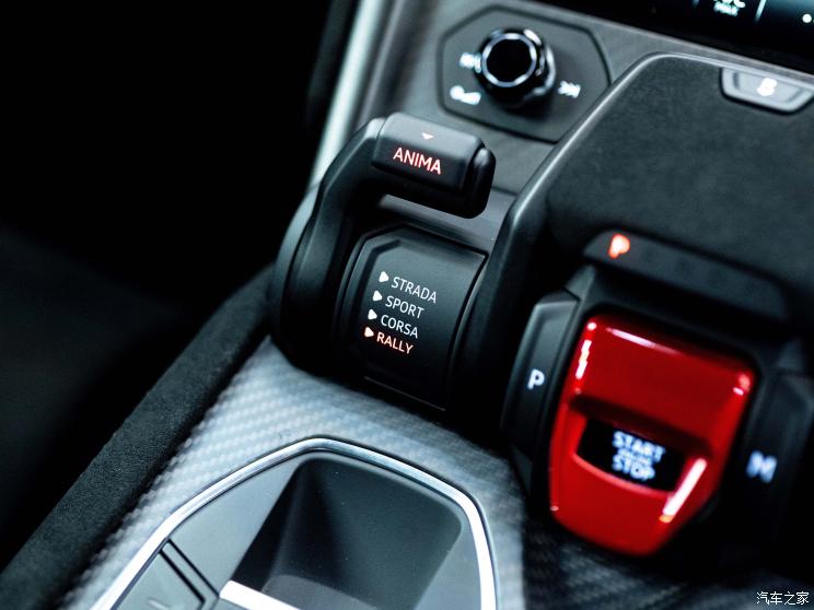 兰博基尼 Urus 2022款 4.0T V8 Performante 兰博基尼 Urus 2022款 4.0T V8 Performante