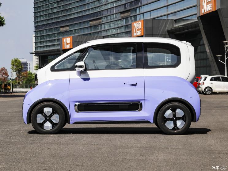 上汽通用五菱 宝骏KiWi EV 2023款 大疆版 磷酸铁锂 上汽通用五菱 宝骏KiWi EV 2023款 大疆版 磷酸铁锂