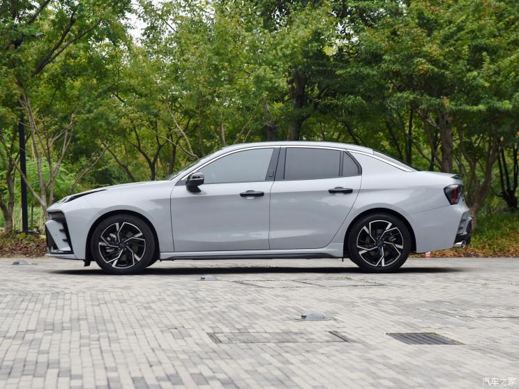 领克 领克03 2023款 1.5T HEV 劲Pro 领克 领克03 2023款 1.5T HEV 劲Pro