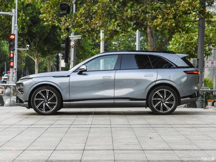 小鹏汽车 小鹏G9 2022款 四驱基本型 小鹏汽车 小鹏G9 2022款 四驱基本型