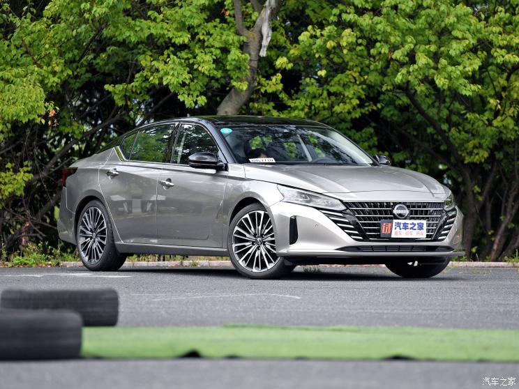 东风日产 天籁 2022款 2.0T 高配版 东风日产 天籁 2022款 2.0T 高配版