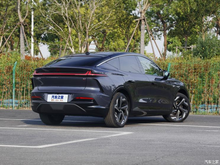 飞凡汽车 飞凡R7 2022款 激光雷达版 飞凡汽车 飞凡R7 2022款 激光雷达版